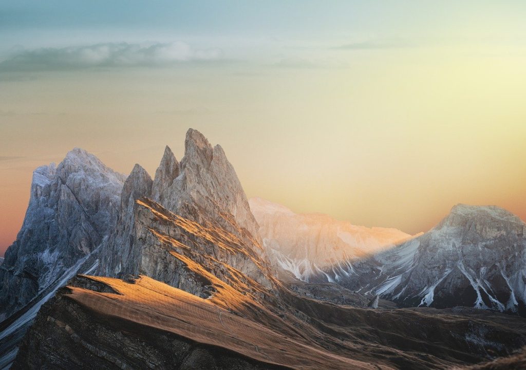 landscape mountains sky 4843193.jpg